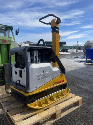 En vente ici plusieurs Plaques vibrante Wacker Neuson usag DPU 6555 HEH